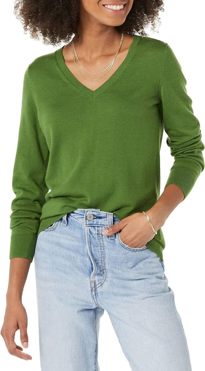 Essentials Women's Classic-Fit Lightweight Long-Sleeve V-Neck Sweater (Available in Plus Size)